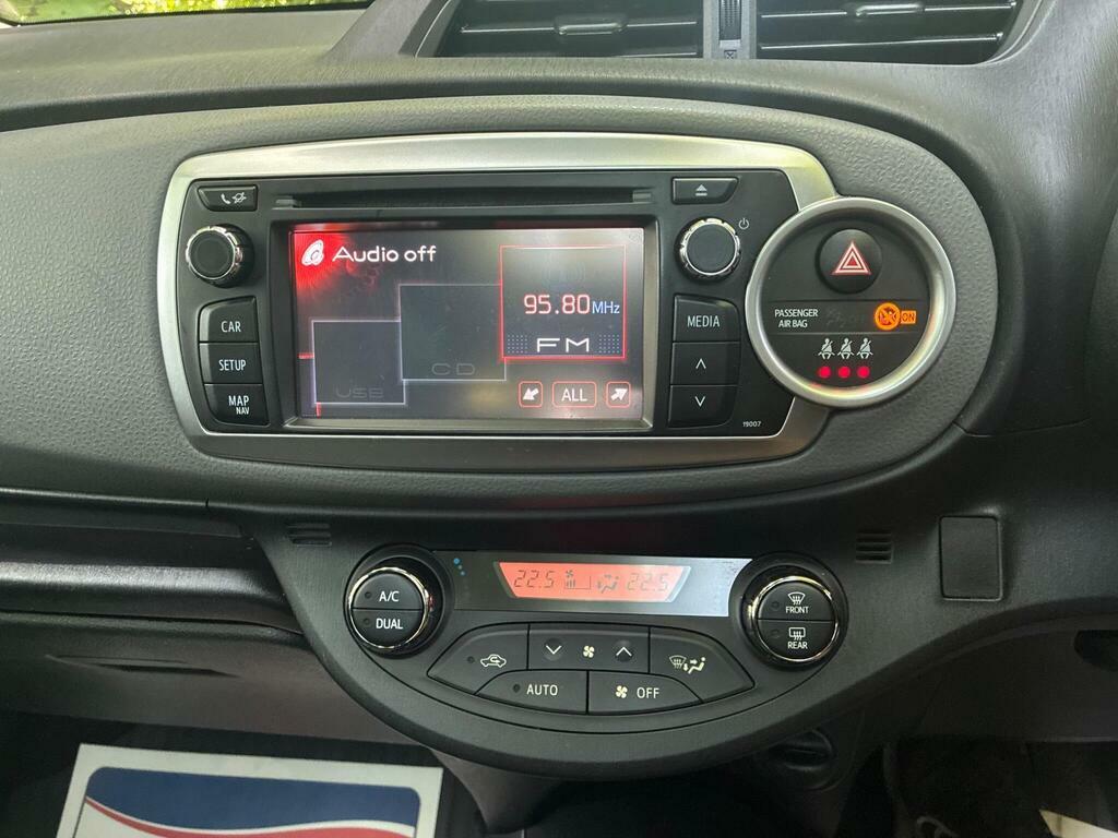 Toyota Yaris Grey #16
