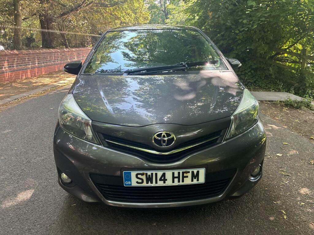 Toyota Yaris Grey #9