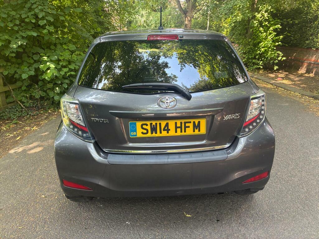 Toyota Yaris Grey #8