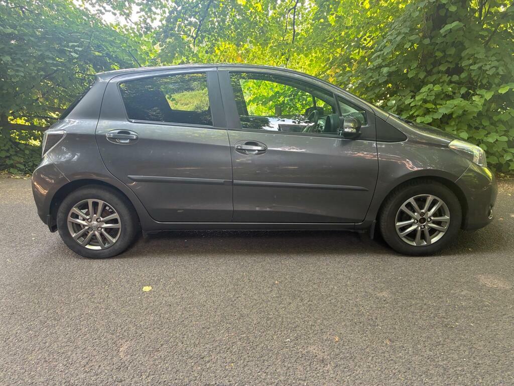 Toyota Yaris 1.33 Dual Vvt-i Icon Plus Euro 5 Grey #4