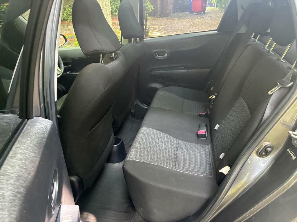 Toyota Yaris Grey #18