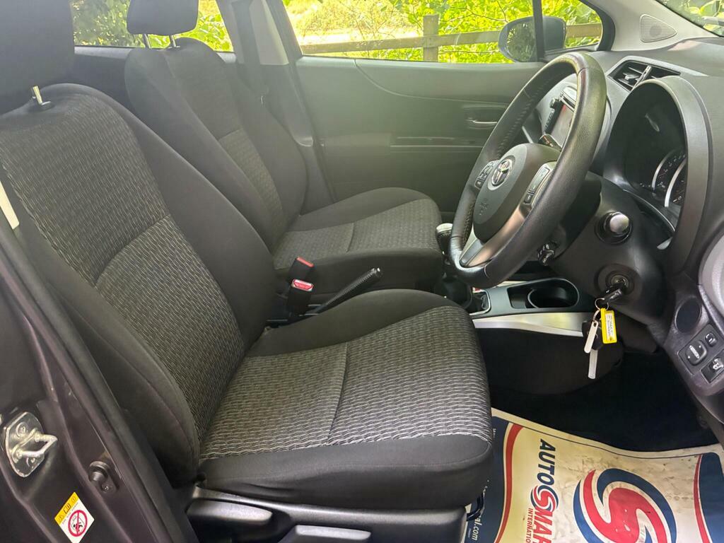 Toyota Yaris 1.33 Dual Vvt-i Icon Plus Euro 5 Grey #3