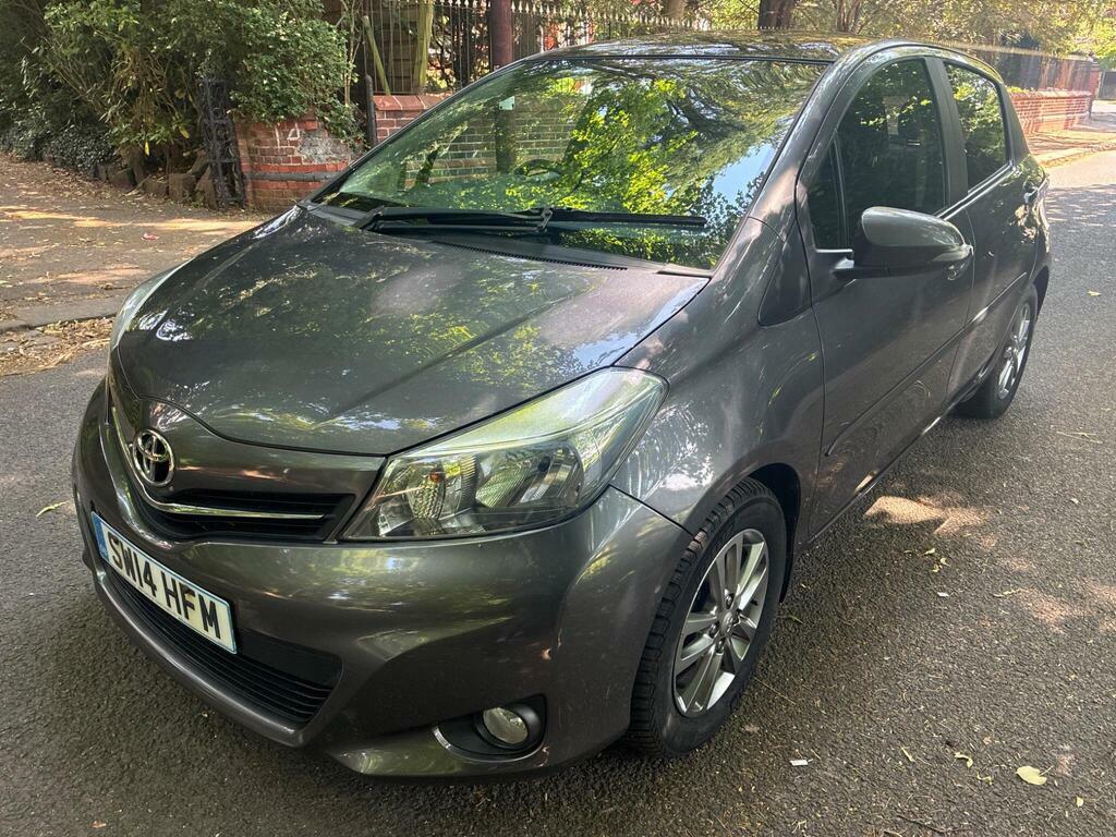 Toyota Yaris Grey #10
