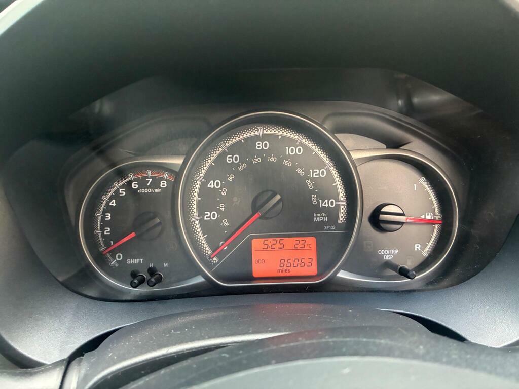 Toyota Yaris Hatchback 1.33 Blue #14