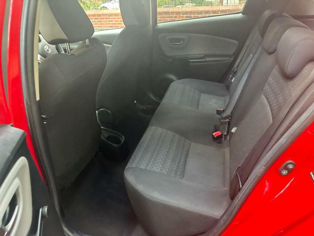 Toyota Yaris Hatchback 1.33 Blue #17