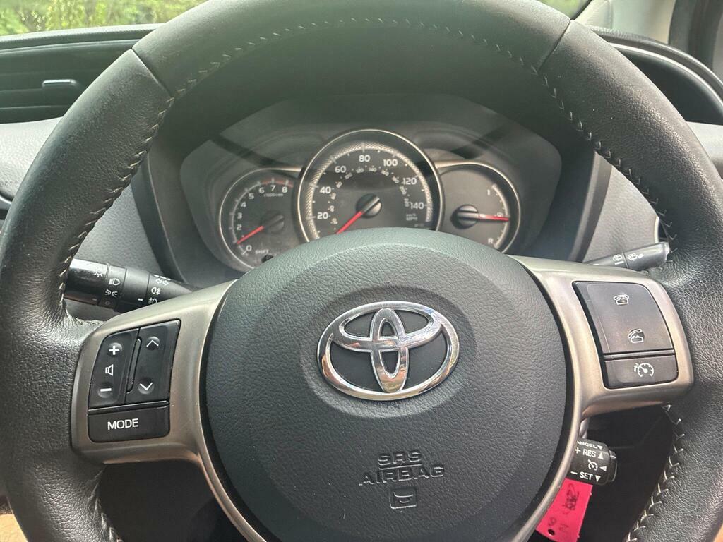 Toyota Yaris Hatchback 1.33 Blue #12