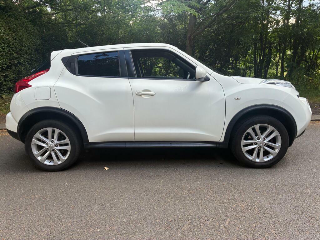 Nissan Juke 1.6 Acenta Premium Euro 5 S S White #4