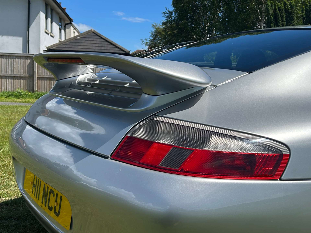 Porsche 911 Coupe Blue #16