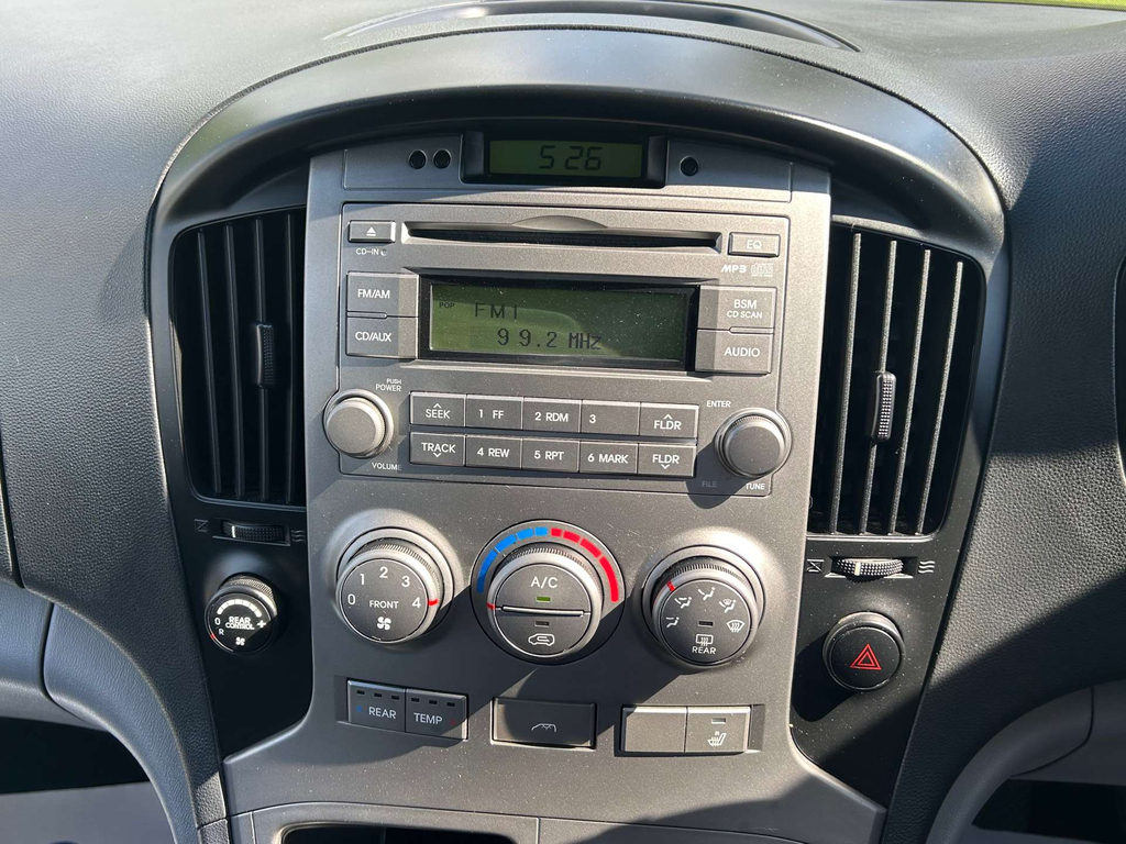 Hyundai I800 Crdi Style Grey #26