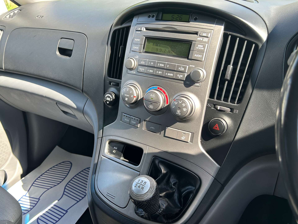 Hyundai I800 Crdi Style Grey #27