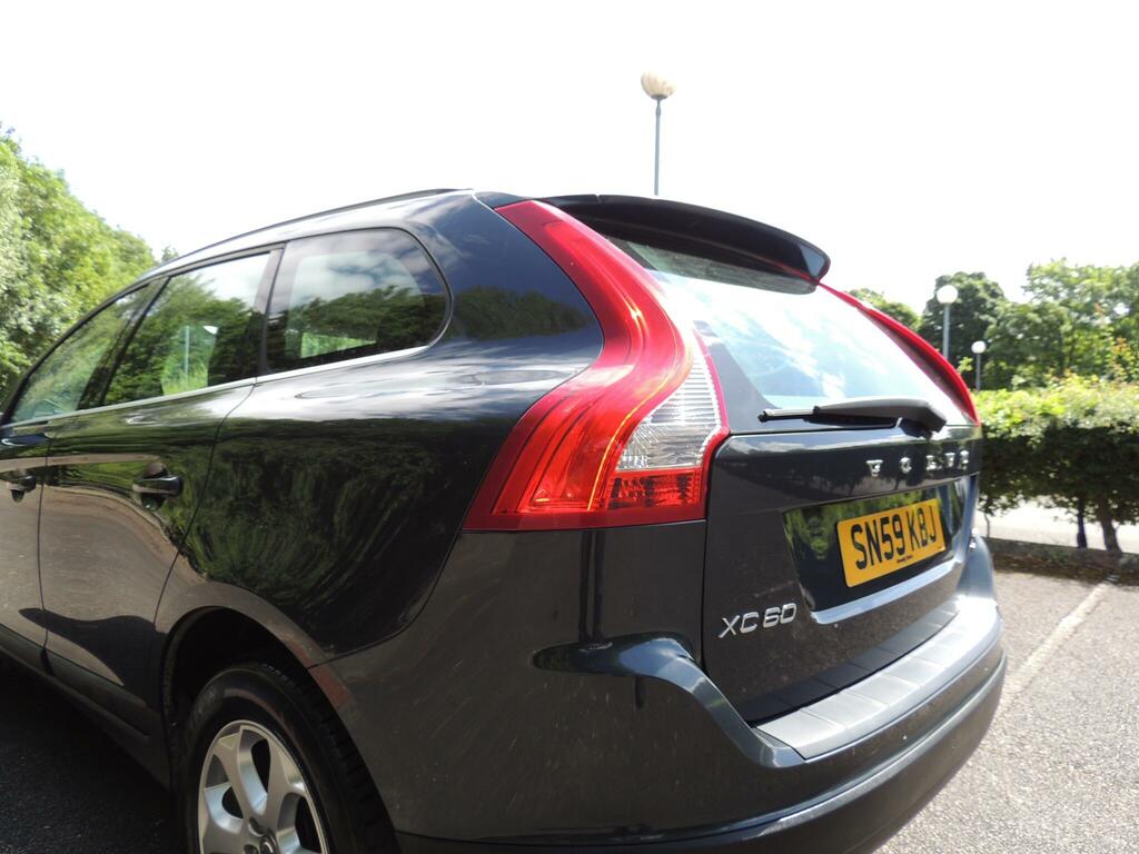 Volvo XC60 Black #38