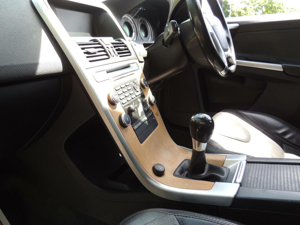 Volvo XC60 Black #73