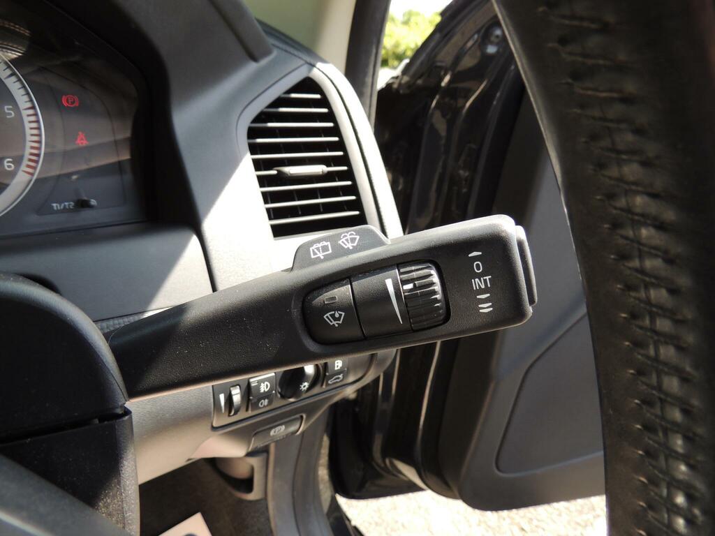 Volvo XC60 Black #52