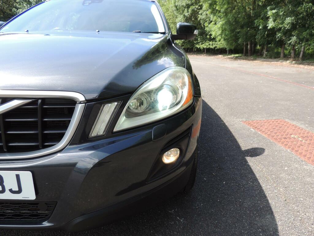 Volvo XC60 Black #30
