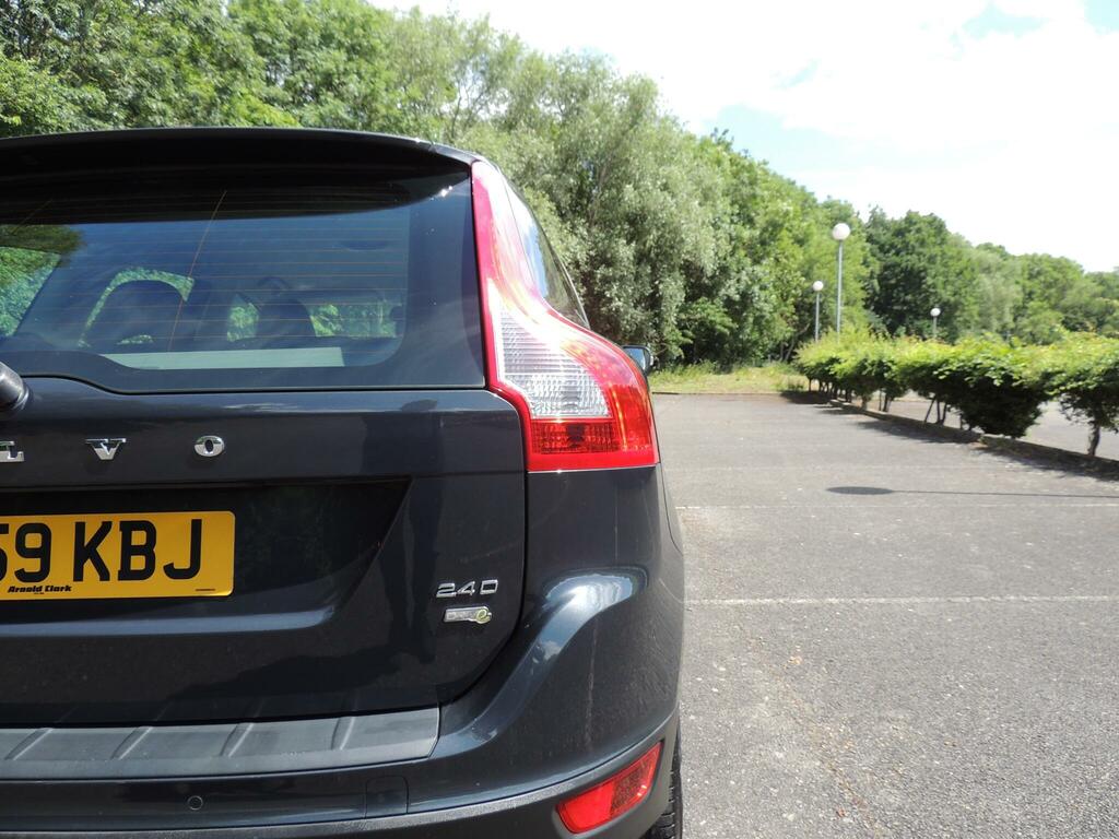 Volvo XC60 Black #36