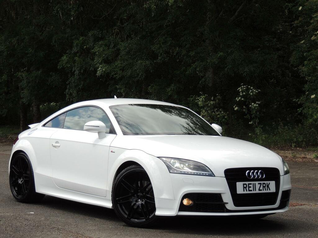 Audi TT Black Edition White