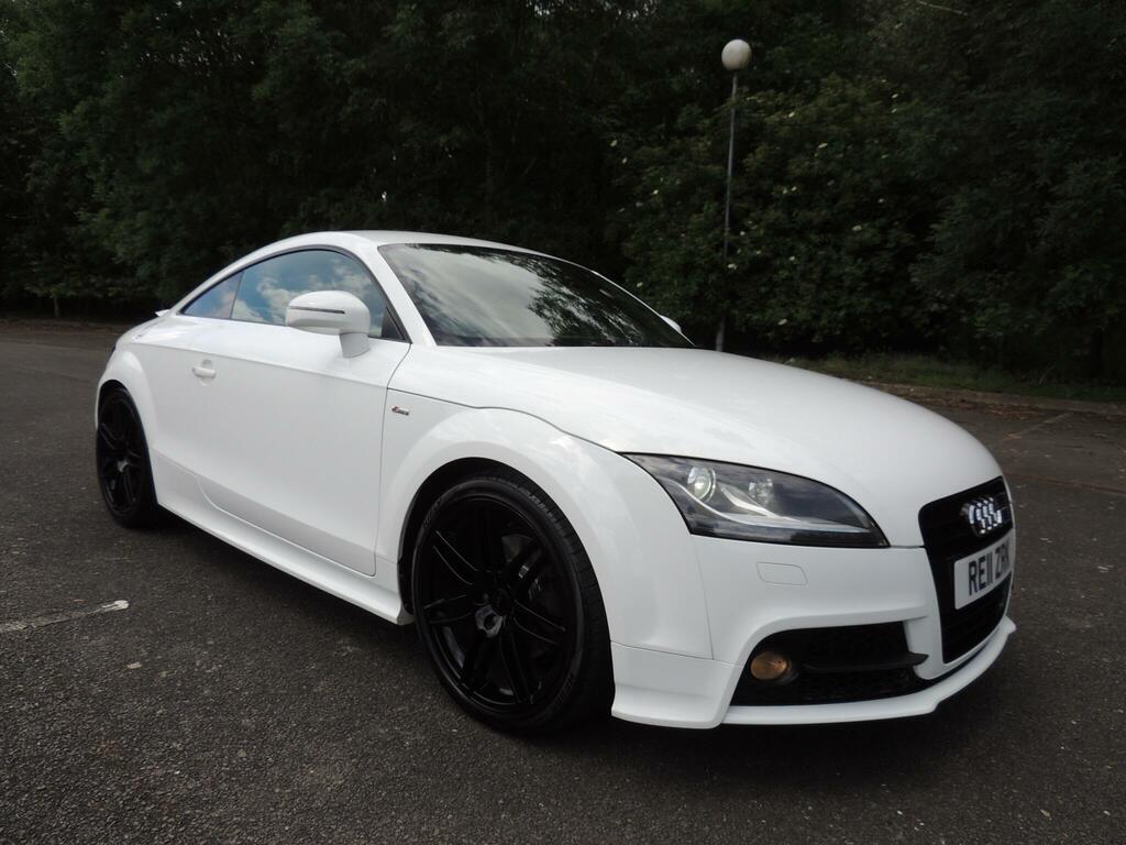 Audi TT Black Edition White #6