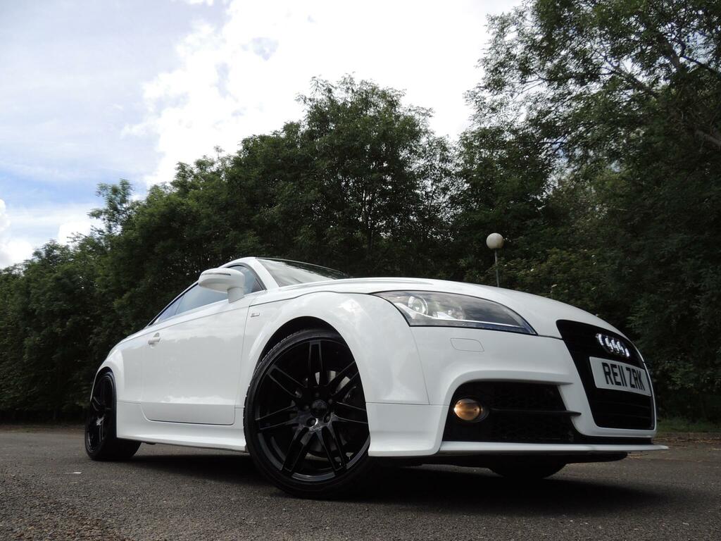 Audi TT Black Edition White #4