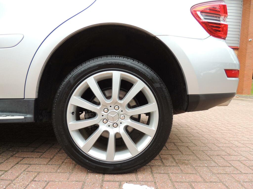 Mercedes-Benz M Class 2011 3.0L Ml350 Cdi Blueefficiency Sport 2 Black #27