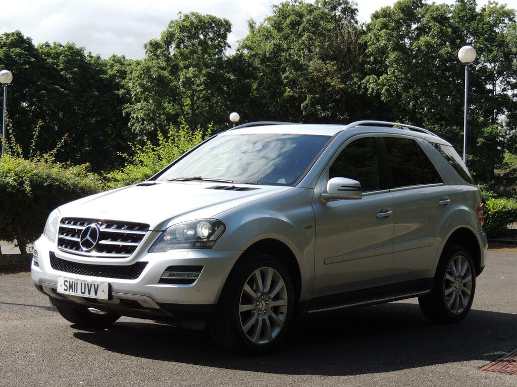 Mercedes-Benz M Class Black #10