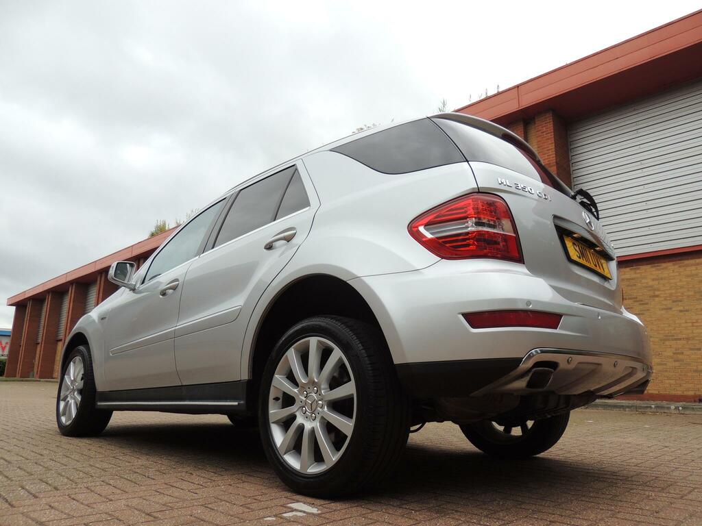 Mercedes-Benz M Class 2011 3.0L Ml350 Cdi Blueefficiency Sport 2 Black #26