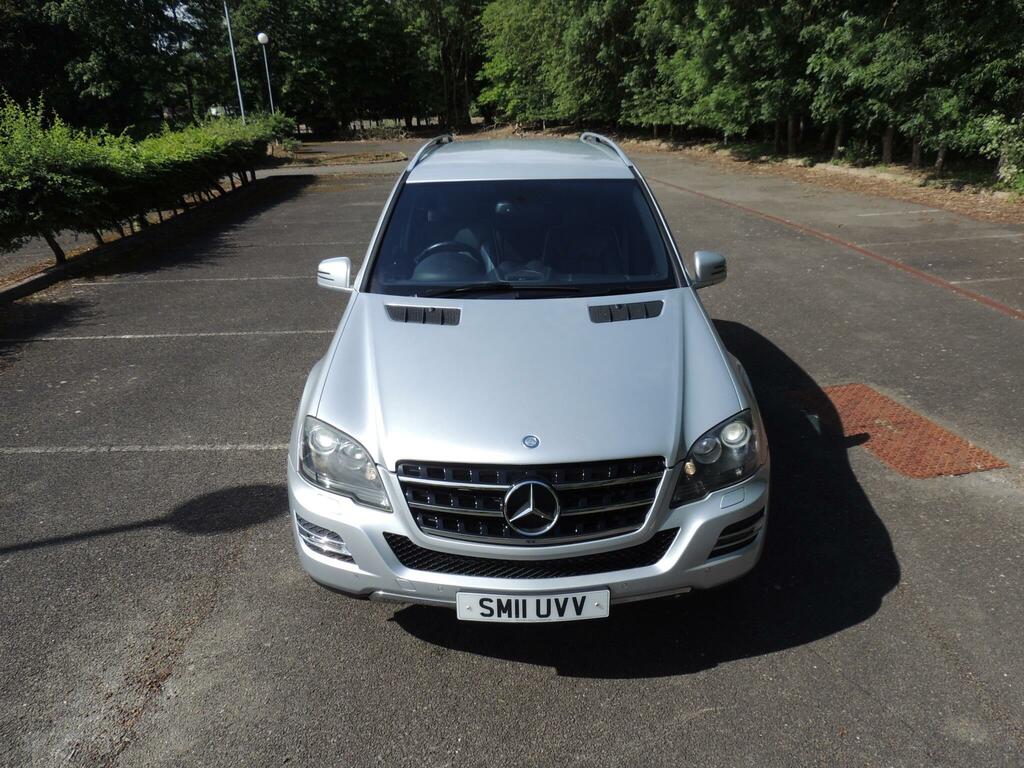 Mercedes-Benz M Class Black #8