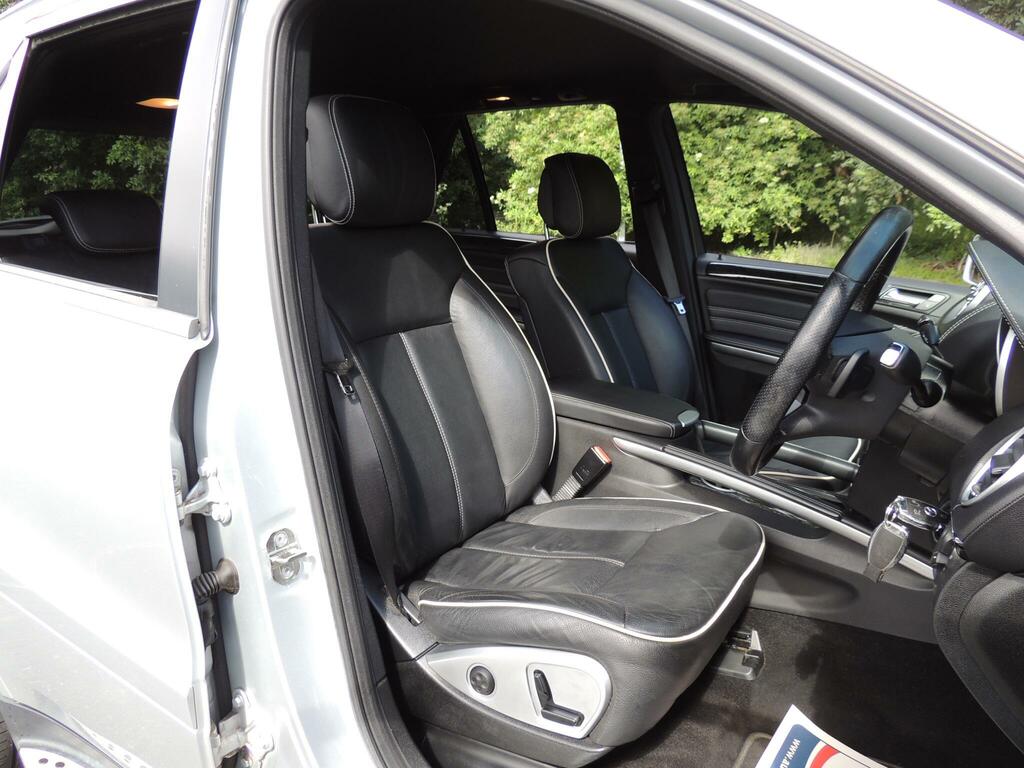 Mercedes-Benz M Class Black #43