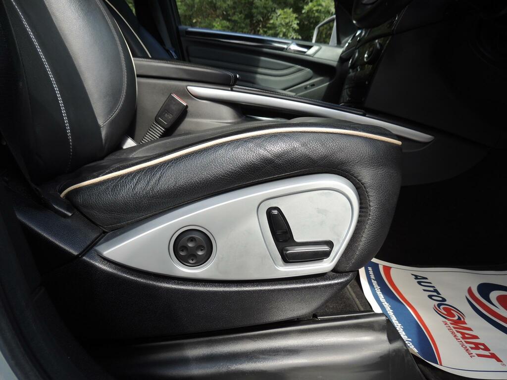 Mercedes-Benz M Class Black #44