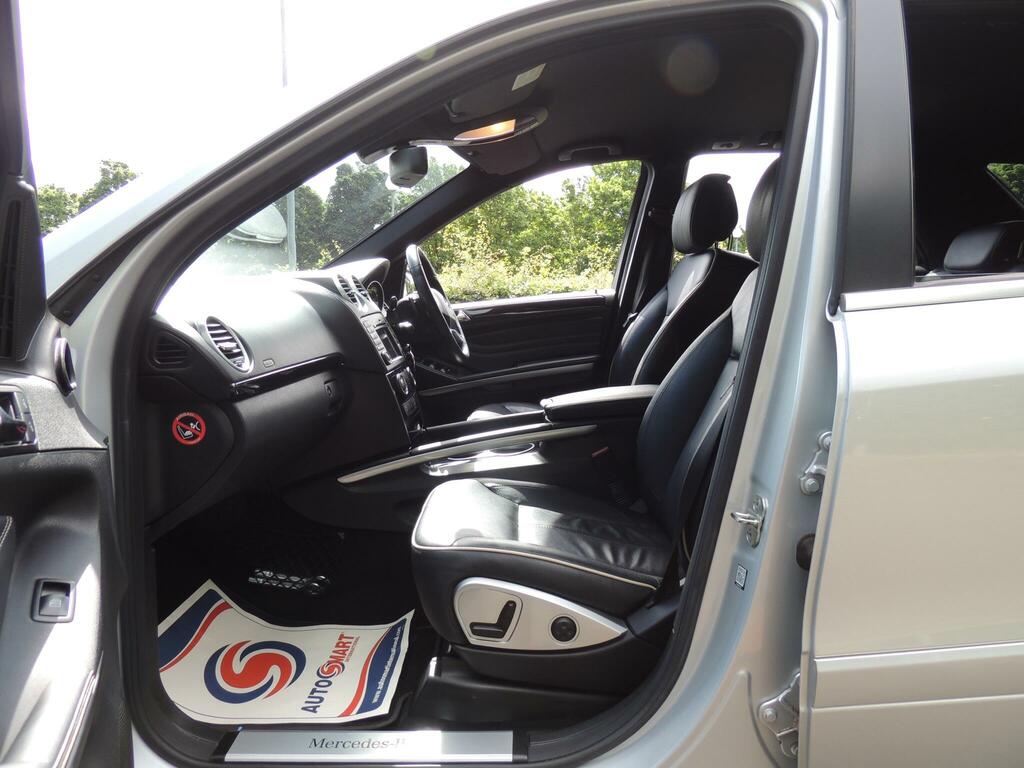 Mercedes-Benz M Class Black #82