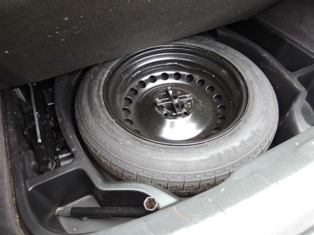 Volvo C30 D Drive Se Lux Silver #68