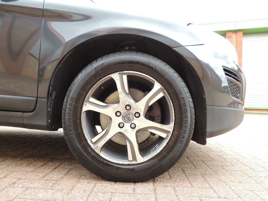 Volvo XC60 2.4 D5 Se Awd Grey #33