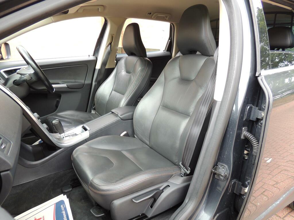 Volvo XC60 2.4 D5 Se Awd Grey #82