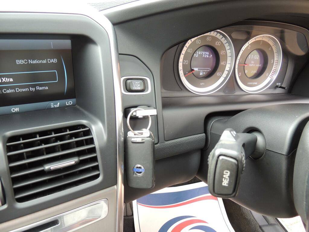 Volvo XC60 2.4 D5 Se Awd Grey #60