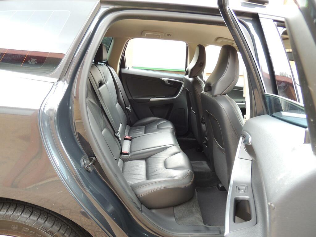 Volvo XC60 2.4 D5 Se Awd Grey #68