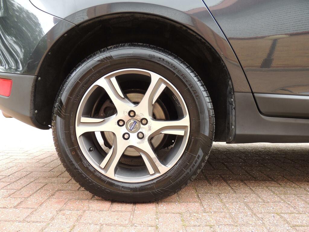 Volvo XC60 2.4 D5 Se Awd Grey #34