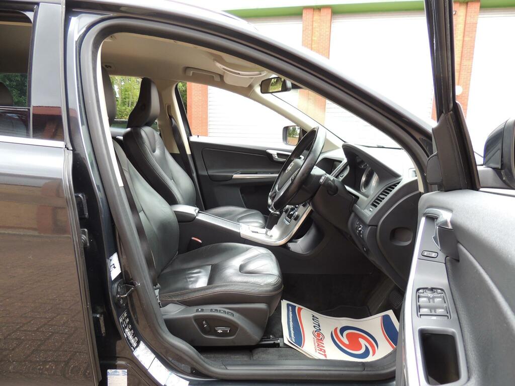 Volvo XC60 2.4 D5 Se Awd Grey #41