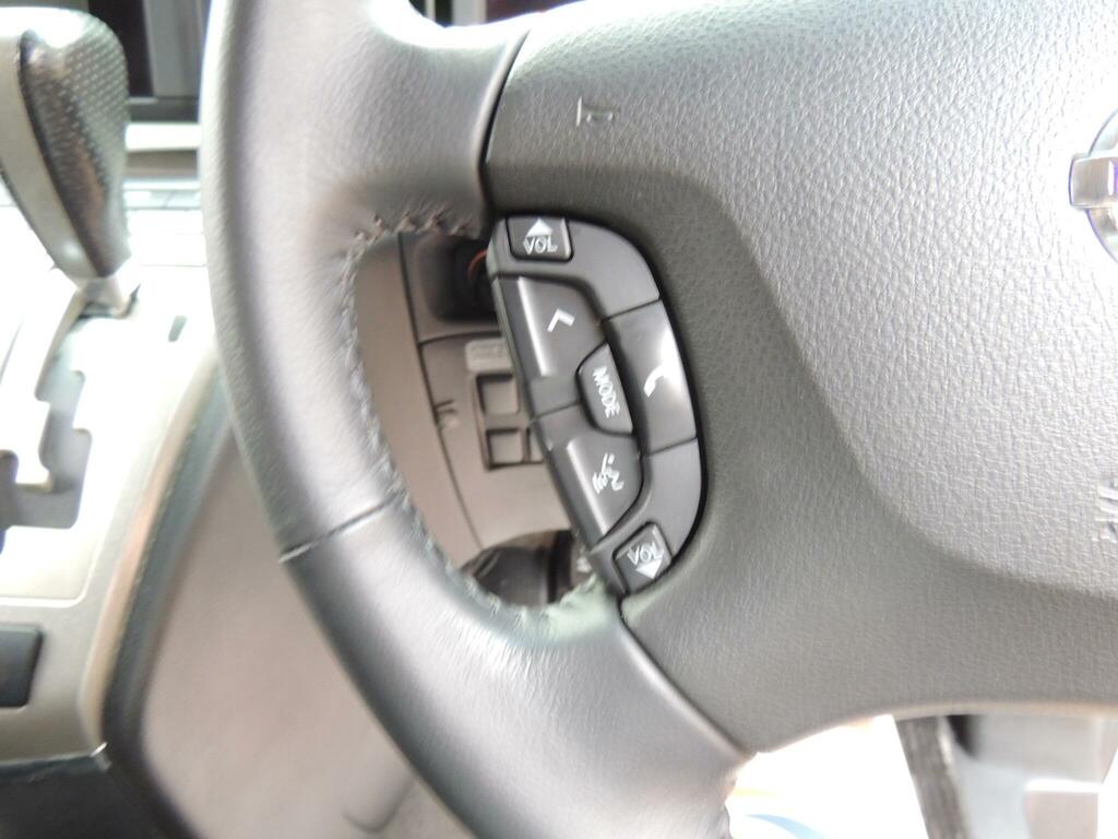 Nissan Elgrand 7 Seater High Silver #49