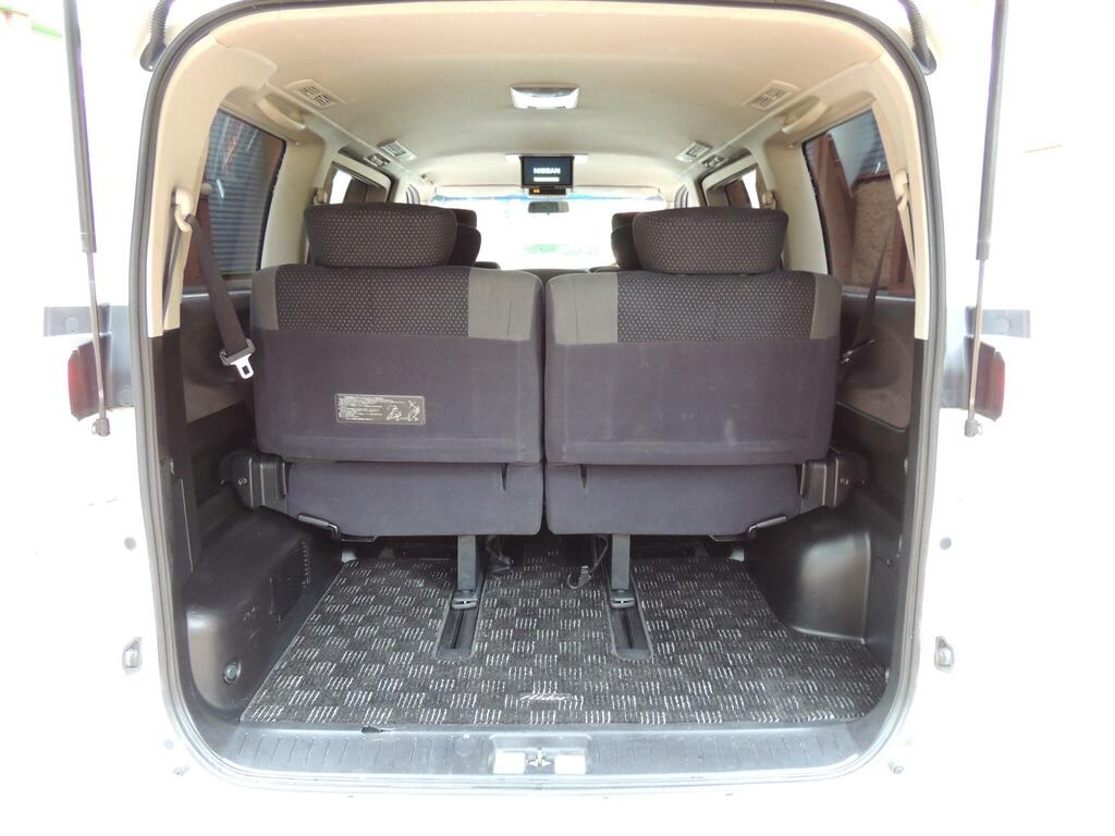 Nissan Elgrand 7 Seater High Silver #62