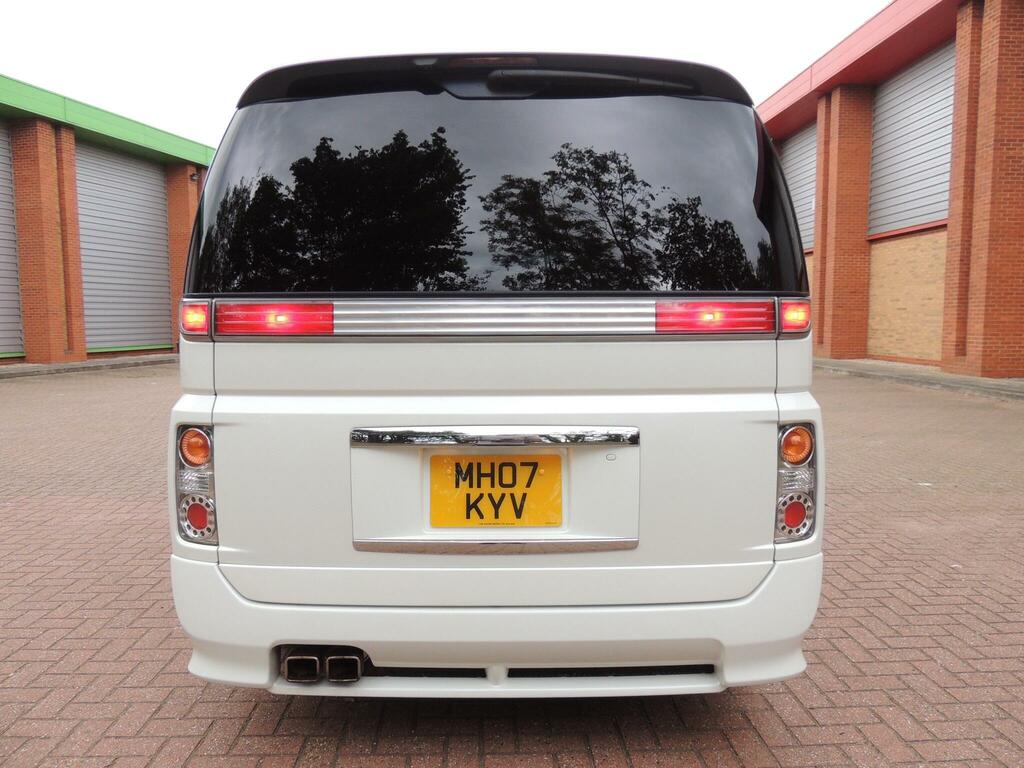 Nissan Elgrand 7 Seater High Silver #20