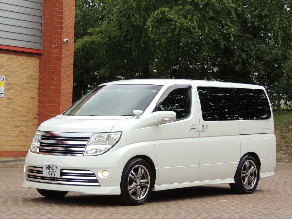 Nissan Elgrand 7 Seater High Silver #10