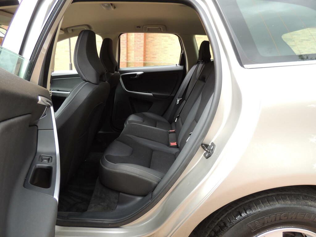 Volvo XC60 Suv Grey #66