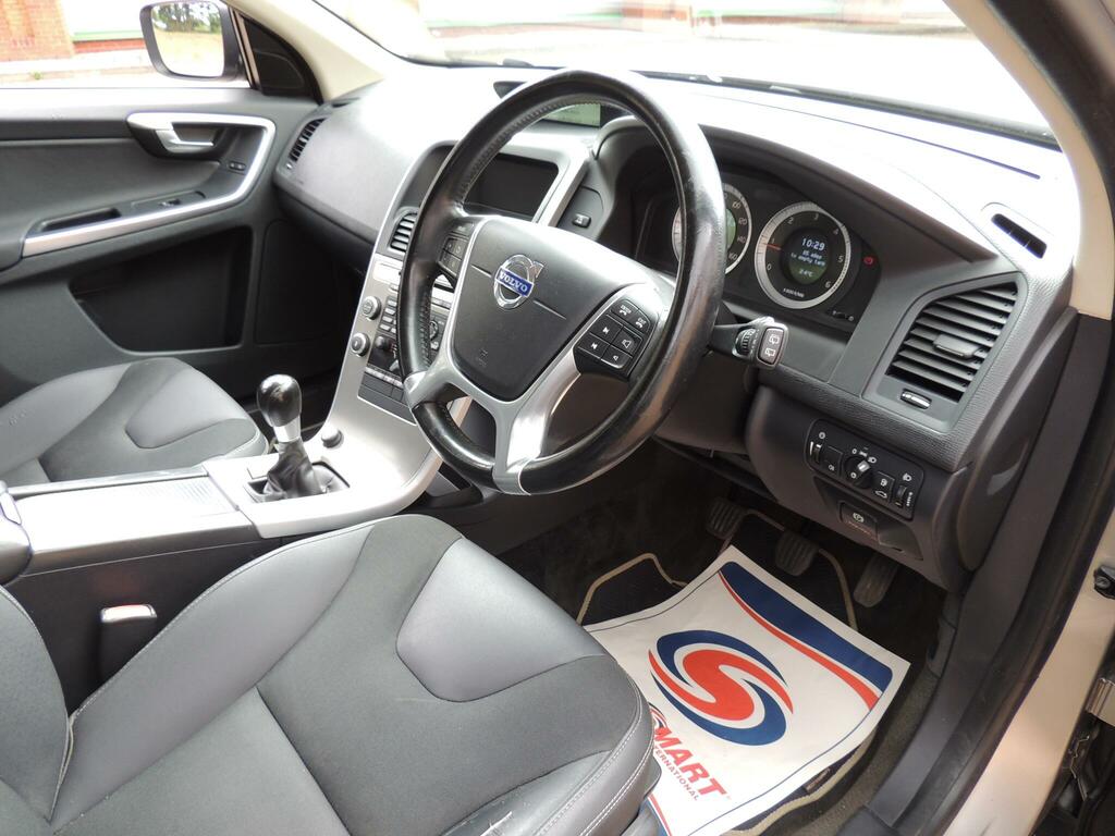 Volvo XC60 Suv Grey #42