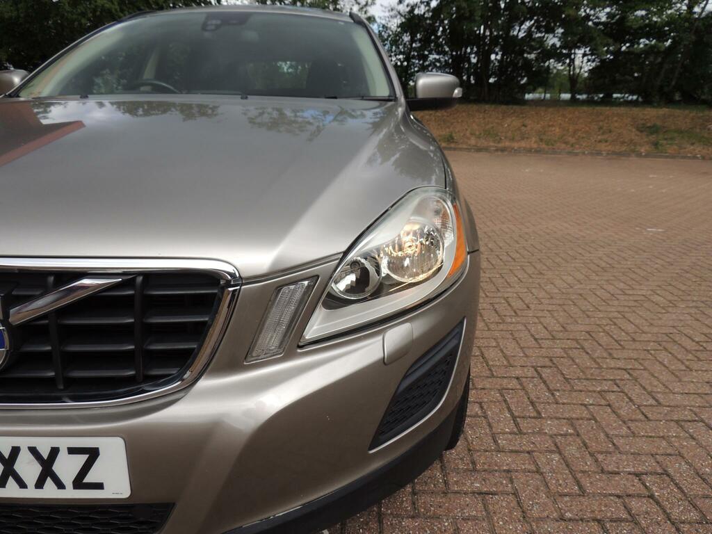 Volvo XC60 Suv Grey #30