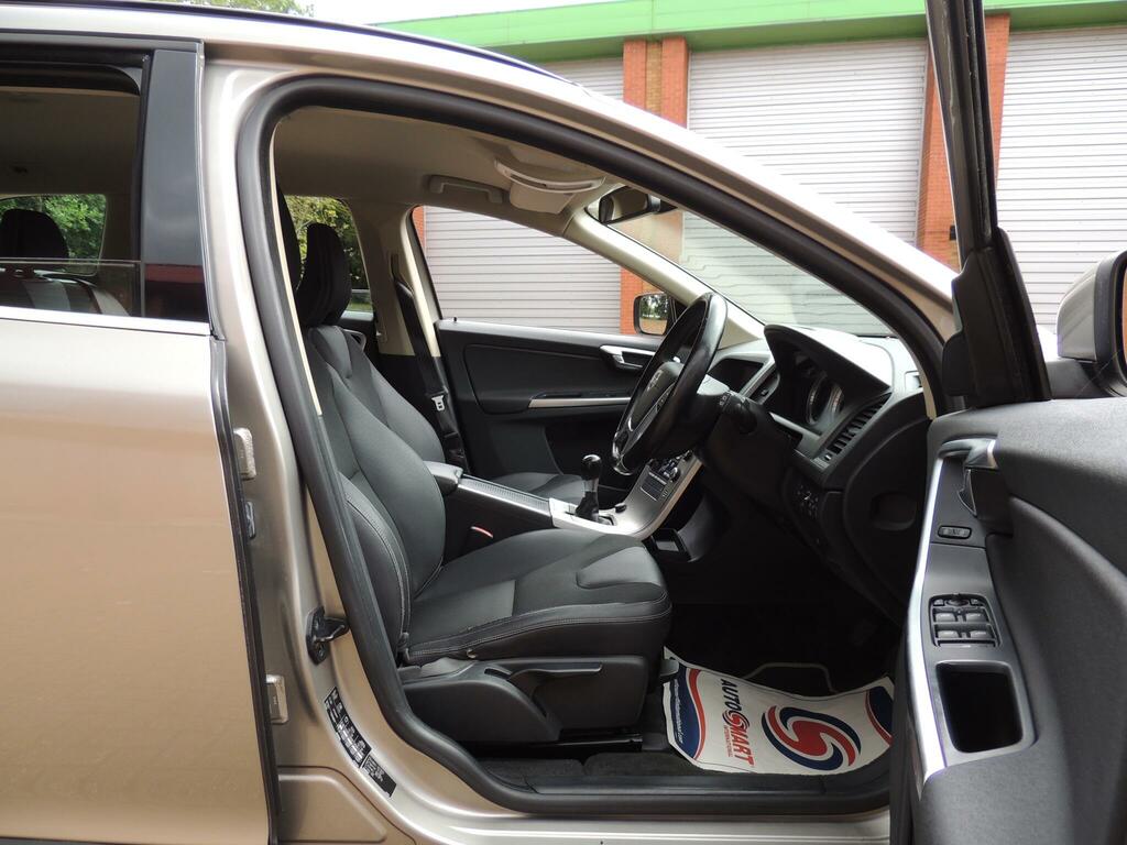 Volvo XC60 Suv Grey #39