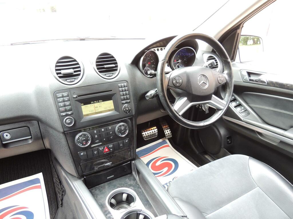 Mercedes-Benz M Class Se Blue #72