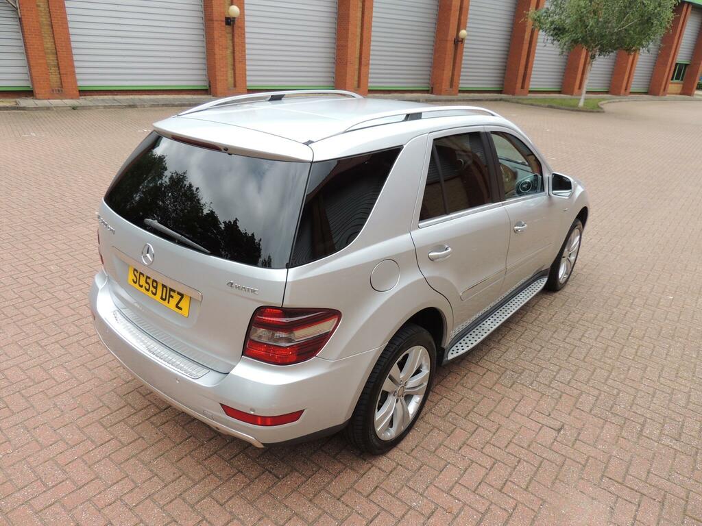 Mercedes-Benz M Class Se Blue #18