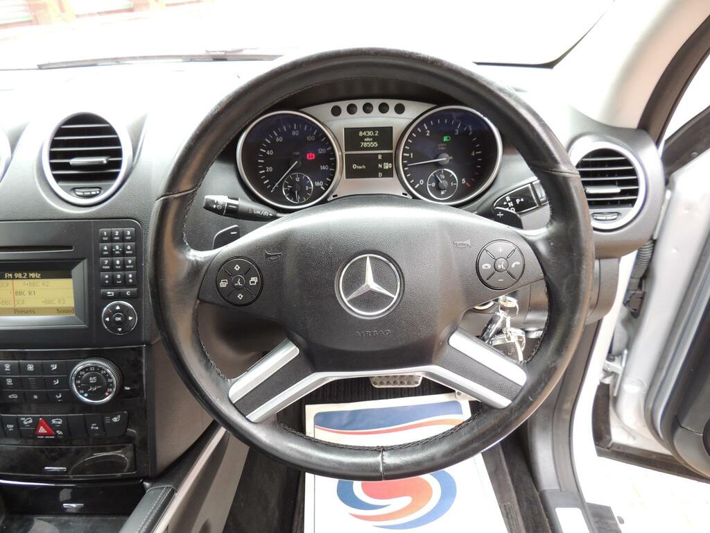 Mercedes-Benz M Class Se Blue #50