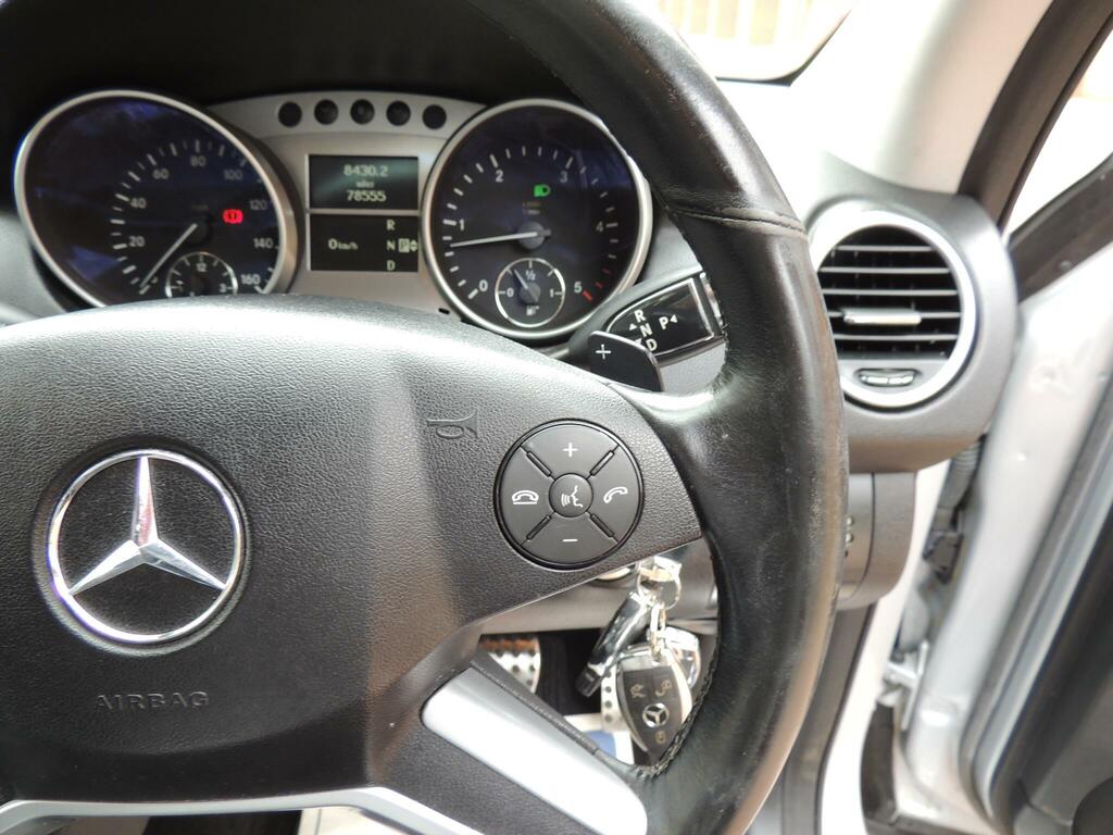 Mercedes-Benz M Class Se Blue #51