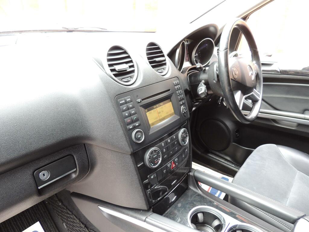 Mercedes-Benz M Class Se Blue #76