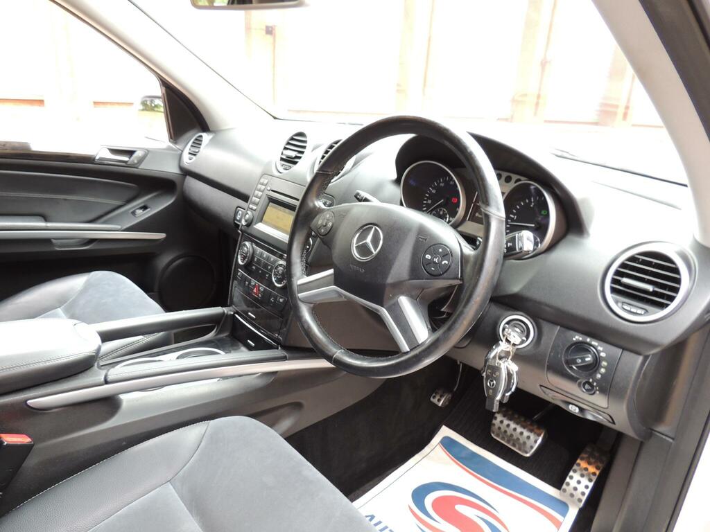 Mercedes-Benz M Class Se Blue #48